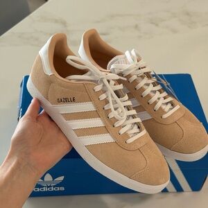 Adidas Gazelle Beige and White women Sneakers